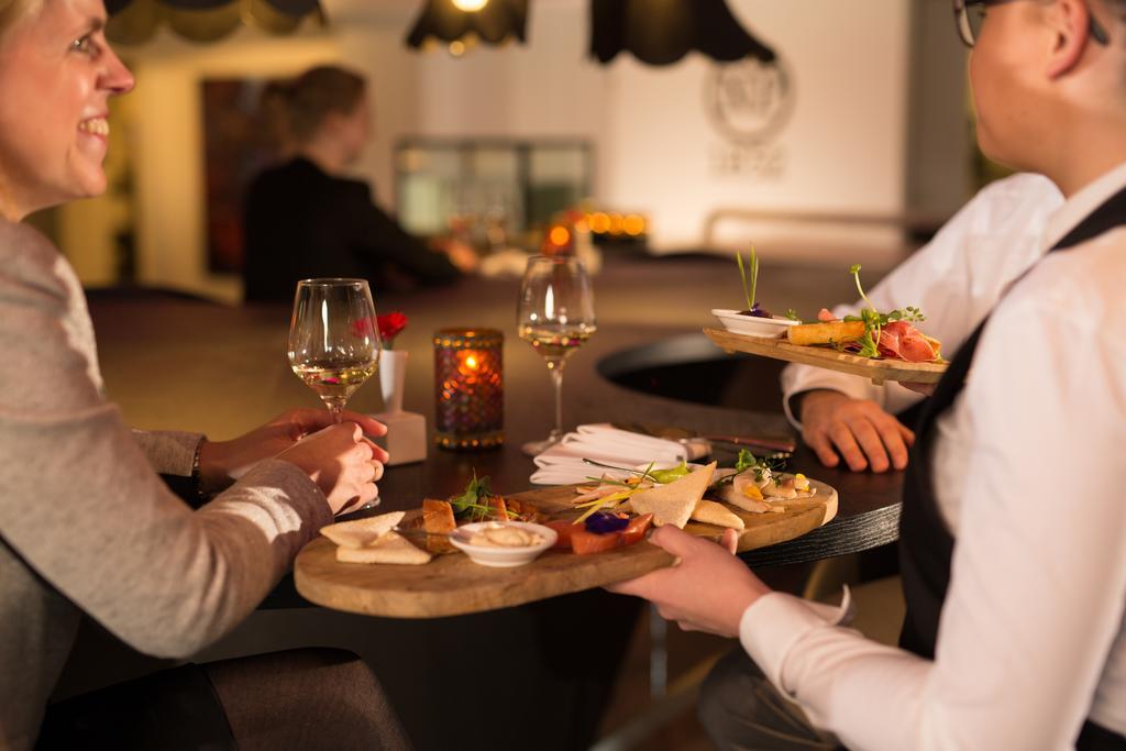 Hampshire Hotel - Newport Huizen Luaran gambar